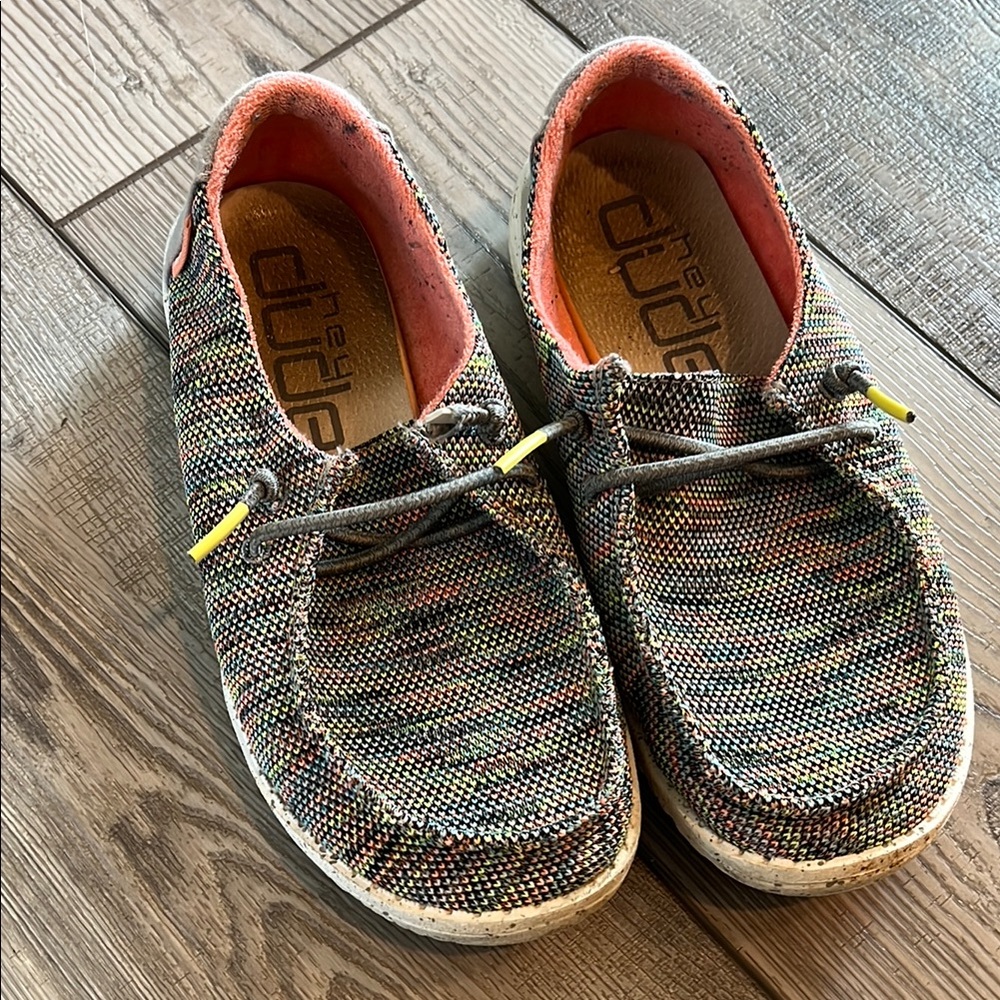 Hey Dude Gray and Neon Comfortable Casual Shoes GUC Y4